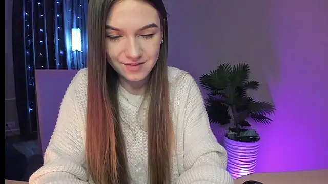 luna lust 212 online show from February 6, 4:30 am