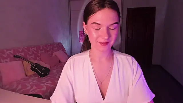 Snapshot of luna_lust_212 chatting on June 11, 7:33 pm luna lust 212 online show from June 11, 7:33 pm