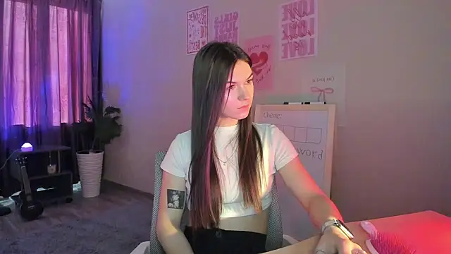 luna lust 212 online show from March 31, 4:36 am