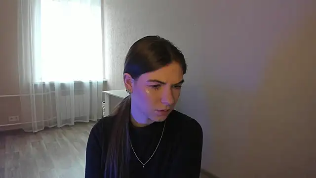 luna lust 212 online show from April 1, 4:36 am