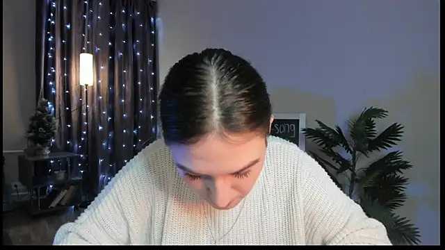 luna lust 212 online show from January 12, 4:30 am