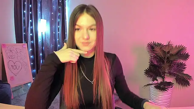 luna lust 212 online show from February 18, 4:21 am