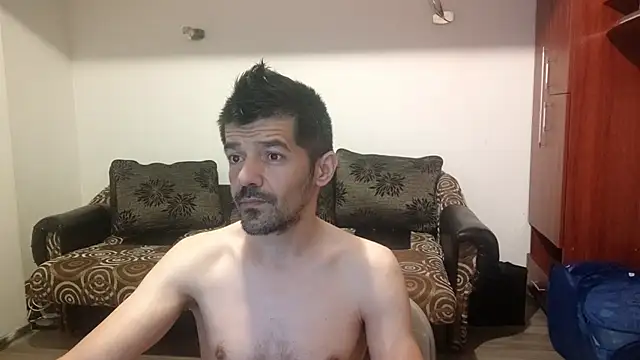 Snapshot of Dale_E chatting on June 17, 12:21 am Dale E online show from June 17, 12:21 am