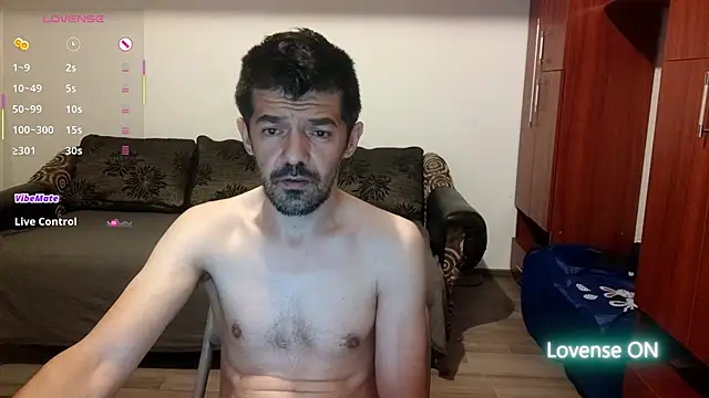Snapshot of Dale_E chatting on June 18, 10:48 pm Dale E online show from June 18, 10:48 pm