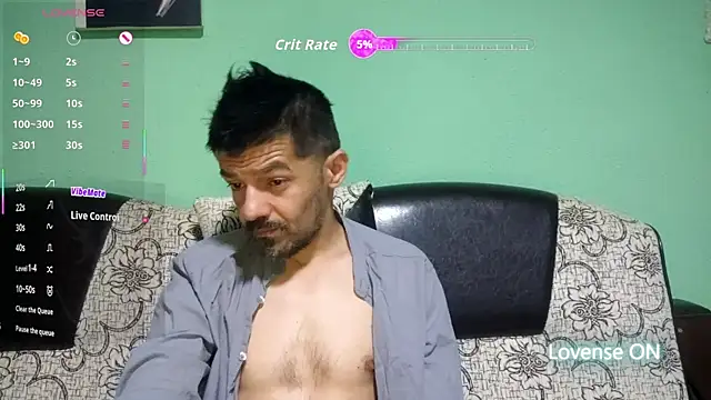 Snapshot of Dale_E chatting on July 6, 1:45 am Dale E online show from July 6, 1:45 am