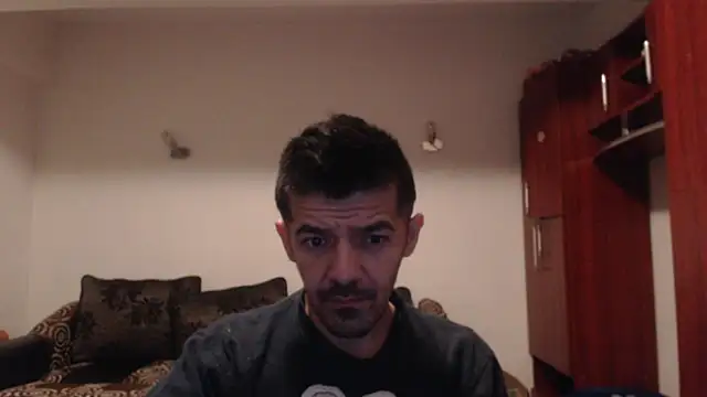 Dale E online show from December 9, 2:24 am