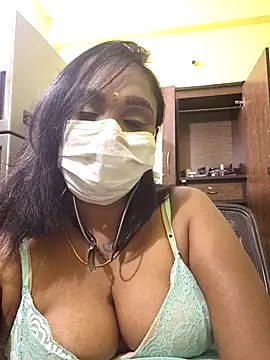 Dharshini98 online show from February 17, 5:10 pm