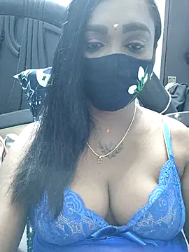 Dharshini98 online show from March 15, 1:40 pm