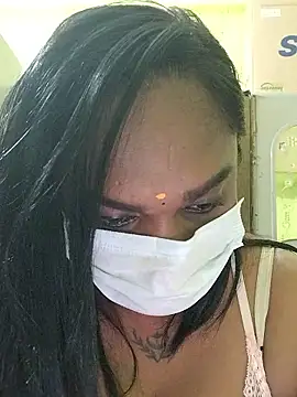 Dharshini98 online show from January 14, 1:42 am