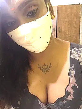 Dharshini98 online show from March 6, 7:20 pm