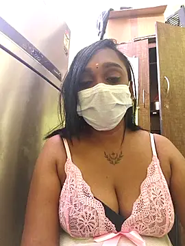 Dharshini98 online show from December 21, 2:03 am