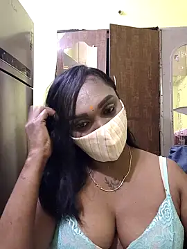 Dharshini98 online show from February 28, 8:30 pm