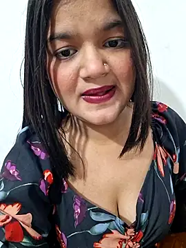 DIMPLE-GIRL88 online show from December 20, 7:00 am