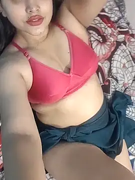 Snapshot of Cute_Ayushii chatting on May 23, 4:39 pm Cute Ayushii online show from May 23, 4:39 pm