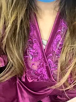 Snapshot of Sassy_rina chatting on November 17, 6:12 pm Sassy rina online show from November 17, 6:12 pm