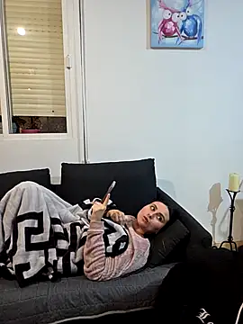 7milo online show from January 31, 8:29 pm