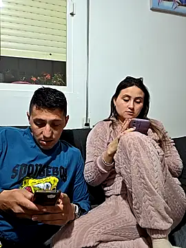 7milo online show from February 24, 7:04 pm