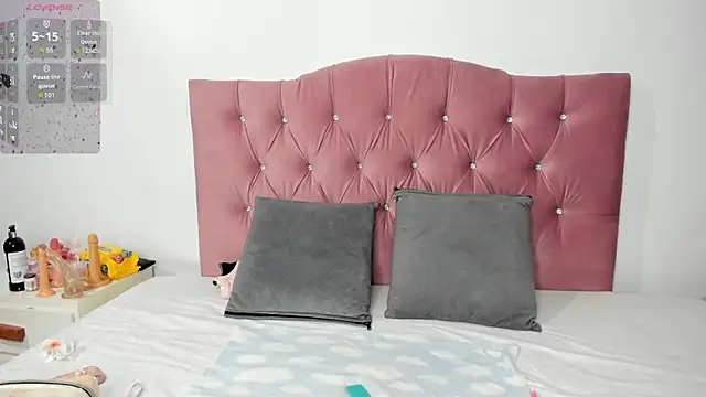 Julia roberss online show from November 28, 3:17 am