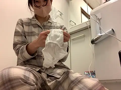 mayumichan13 online show from February 9, 8:18 pm