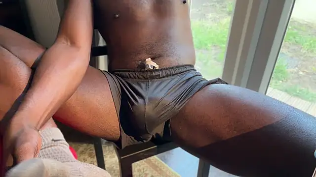 SirDaddylicious online show from April 28, 1:37 pm