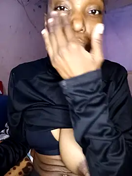 Beverlygurlx6 online show from March 23, 7:41 am