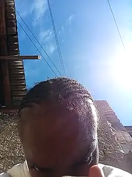 Snapshot of Beverlygurlx6 chatting on February 16, 8:02 am Beverlygurlx6 online show from February 16, 8:02 am