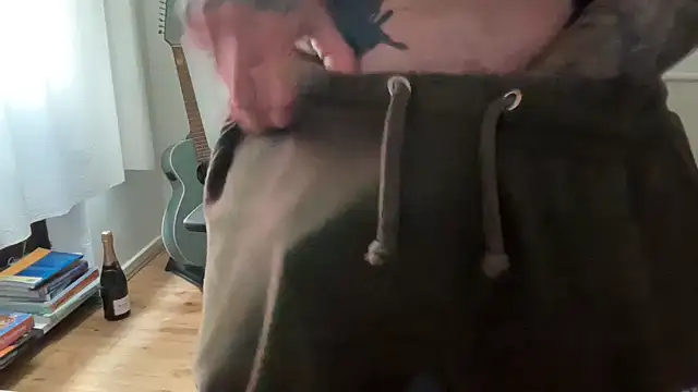 TattedUpSir online show from November 25, 12:27 pm