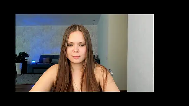 Snapshot of Kira_love_81 chatting on May 5, 12:41 pm Kira love 81 online show from May 5, 12:41 pm