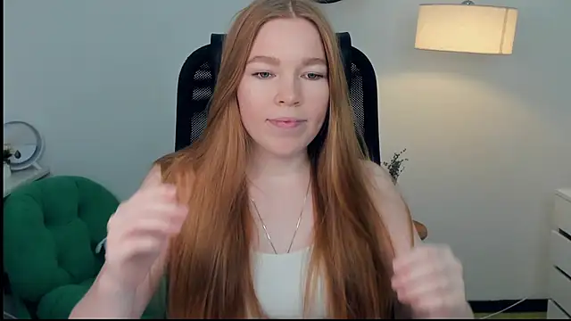 LavetaShiroma online show from November 22, 8:18 pm