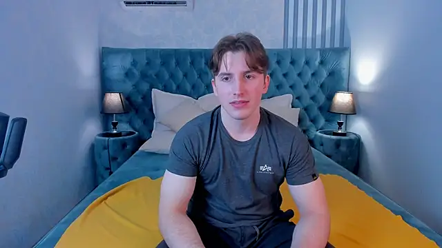 MarkYeti online show from November 18, 12:52 pm