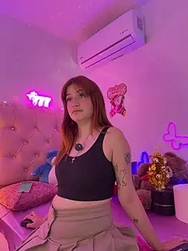 Teenjenn  online show from December 4, 12:42 am