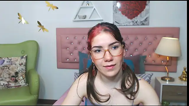 AriLumi online show from November 20, 7:47 pm