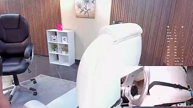 ElliSmith online show from November 24, 6:52 pm