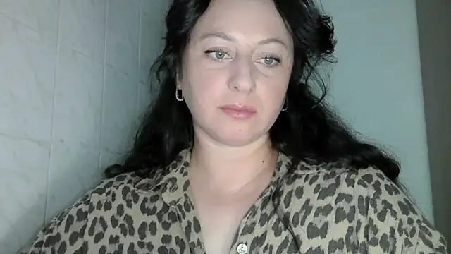 Snapshot of MelinaAx chatting on June 12, 9:18 am MelinaAx online show from June 12, 9:18 am