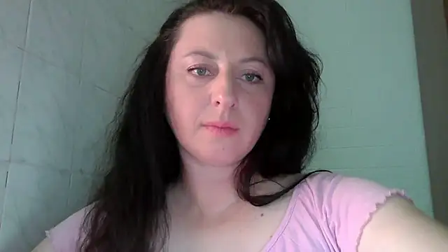 Snapshot of MelinaAx chatting on June 24, 8:06 pm MelinaAx online show from June 24, 8:06 pm