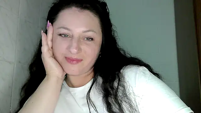 Snapshot of MelinaAx chatting on May 13, 7:10 pm MelinaAx online show from May 13, 7:10 pm