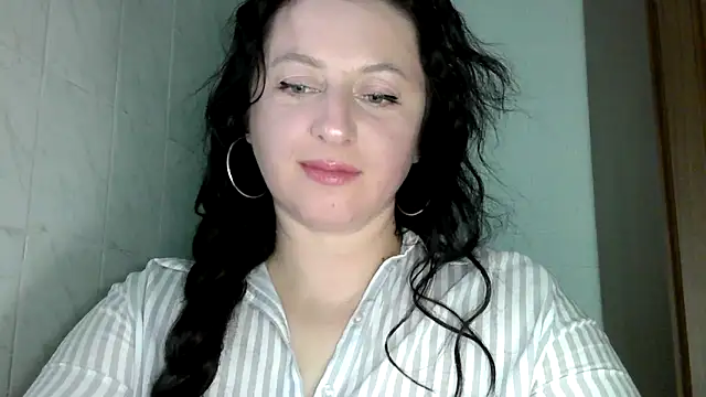 Snapshot of MelinaAx chatting on April 18, 7:40 pm MelinaAx online show from April 18, 7:40 pm