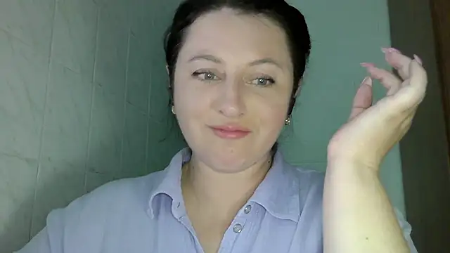 Snapshot of MelinaAx chatting on May 19, 9:00 pm MelinaAx online show from May 19, 9:00 pm