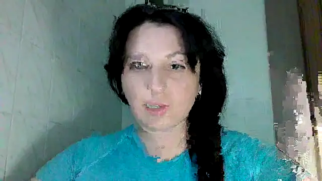 Snapshot of MelinaAx chatting on May 4, 7:39 pm MelinaAx online show from May 4, 7:39 pm