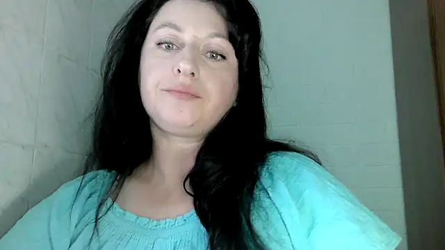 Snapshot of MelinaAx chatting on May 9, 7:17 pm MelinaAx online show from May 9, 7:17 pm