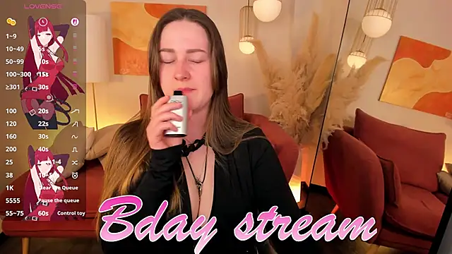 EmmaBloomm online show from March 14, 9:32 pm