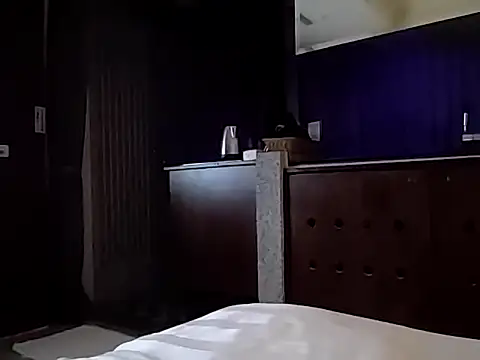 Snapshot of HiMJ1617 chatting on November 13, 9:19 pm HiMJ1617 online show from November 13, 9:19 pm