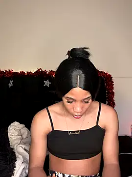 Weendolyn  online show from December 5, 4:00 am