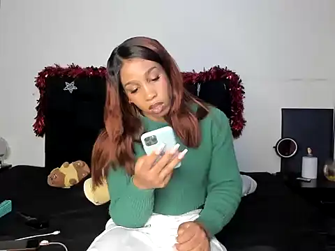 Weendolyn  online show from January 9, 1:01 am