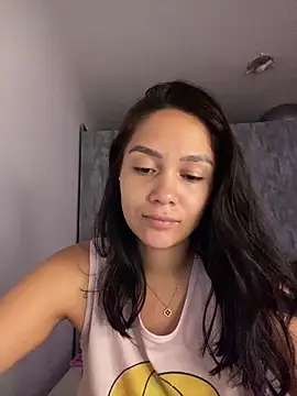 Snapshot of carolsapequinha chatting on February 2, 11:42 am carolsapequinha online show from February 2, 11:42 am