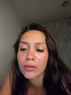 carolsapequinha online show from March 10, 12:25 am