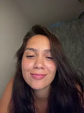 carolsapequinha online show from March 13, 1:10 am