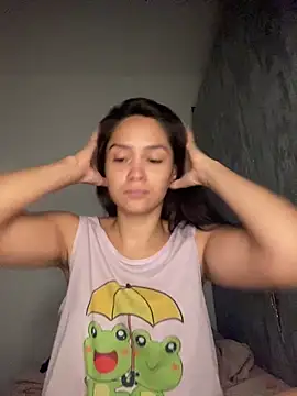 carolsapequinha online show from May 29, 10:43 am