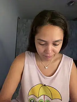 Snapshot of carolsapequinha chatting on February 14, 10:59 am carolsapequinha online show from February 14, 10:59 am