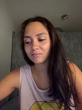 carolsapequinha online show from April 8, 1:34 pm